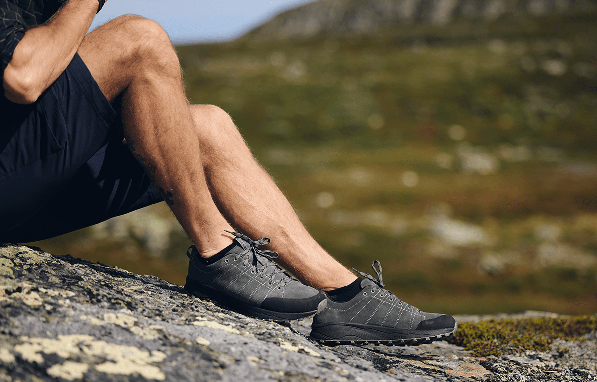 Tind Women's RB9X - PineGrey/Black